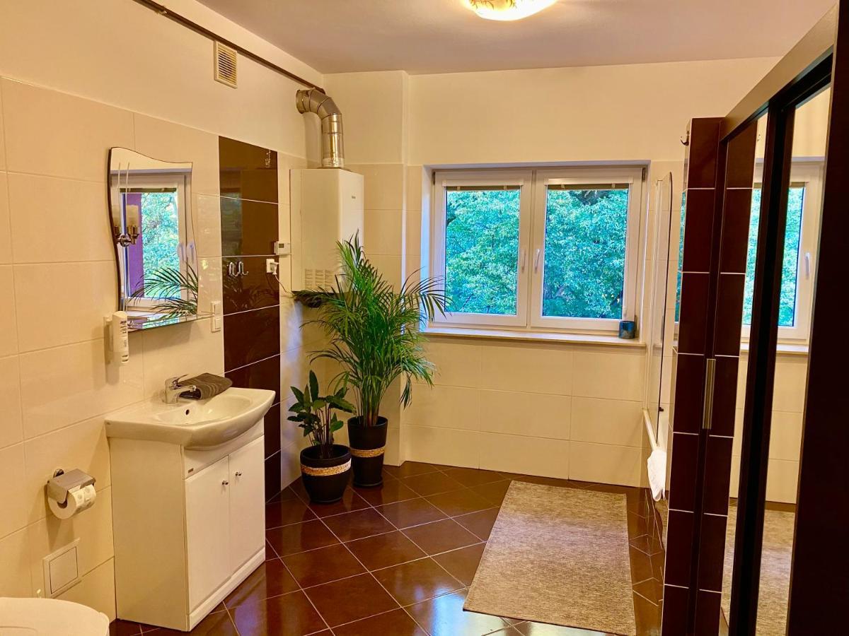 Las Slupski Premium Apartament Nr6 Wifi Netflix Smart Tv50 Two Bedrooms Two Extra Large Double Beds Up To 6 People Full Pleasure Quality Stay (Adults Only) Eksteriør bilde